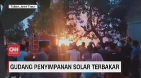 VIDEO: Gudang Penyimpanan Solar di Tuban Terbakar