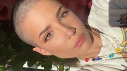 Percaya Diri Tinggi, Halsey Gunduli Rambut Bikin Penggemar Terkejut