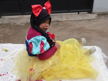 Kekeyi Bergaya Bak Snow White, Netizen: Semoga Ada Pangeran yang Mencium