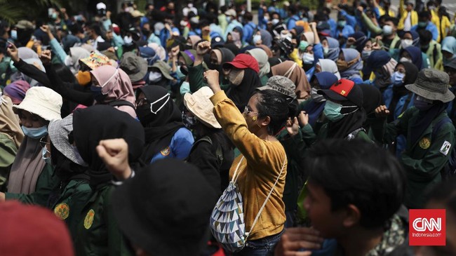 Setelah tenggat waktu ultimatum terkait nasib 57 pegawai KPK dilewati Presiden Jokowi, aliansi BEM SI menggelar demonstrasi di Jakarta hari ini.