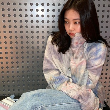 Namai Hewan Peliharaan Kai dan Kuma, Jennie BLACKPINK Belum Move On?