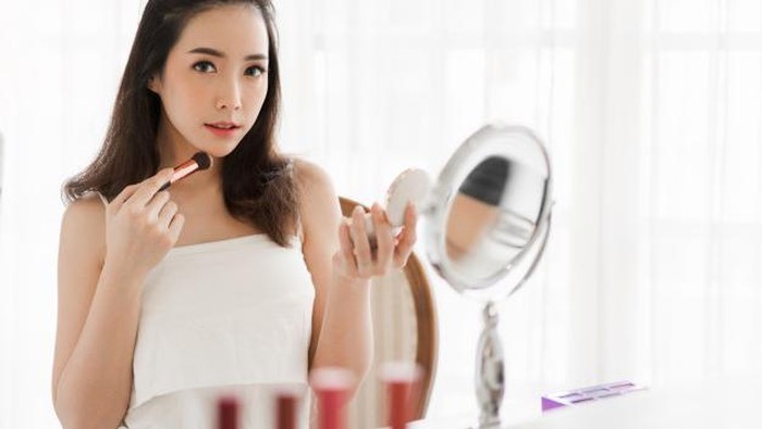 5 Jenis Primer untuk Tampilan Makeup yang Sempurna