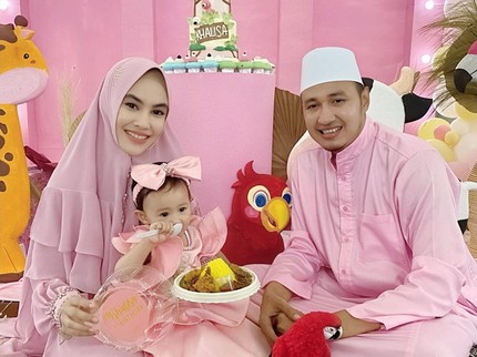 Nikahi Ustaz Kondang, Penampilan 3 Artis Berubah Drastis