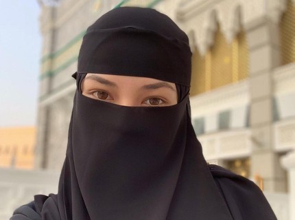 Heboh Artis Cantik Malaysia Neelofa Kini Bercadar, Jadi Sorotan & Follower IG Melonjak