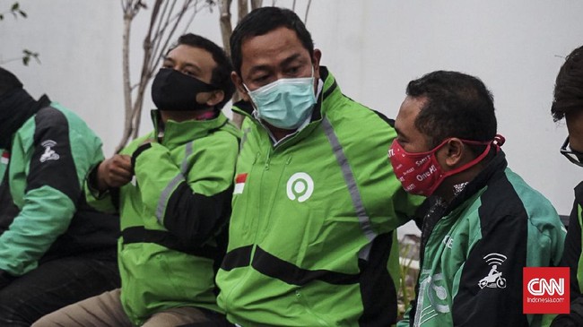Calon wali kota Semarang, Jawa Tengah Hendrar Prihadi menyamar menjadi ojol selama kurang lebih 5 jam.