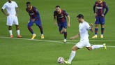 FOTO: Pesta Barcelona Hapus Trauma Liga Champions Barcelona menang 5-1 atas Ferencvaros setelah mengalami kekalahan telak pada laga perempat final Liga Champions musim lalu.