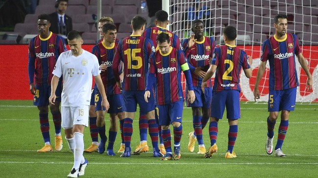 FOTO: Pesta Barcelona Hapus Trauma Liga Champions
