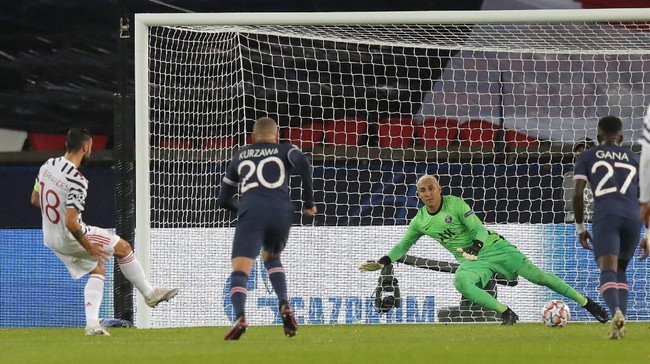 Manchester United unggul 1-0 atas Paris Saint-Germain di babak pertama pertandingan Liga Champions, Rabu (21/10) dini hari waktu Indonesia.