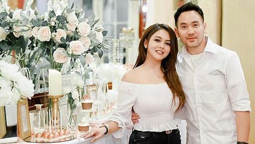 Nikah Besok, Jenita Janet Pamer Kebaya Pengantin