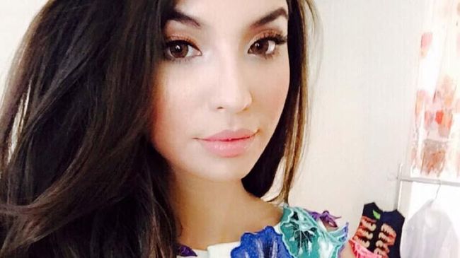 Model Manohara Odelia Pinot menumpahkan kritik terkait dugaan perdagangan anjing untuk menjadi hewan pemburu atau konsumsi di Indonesia.
