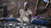 FOTO: Anak Kenya Jadi Buruh hingga Prostitusi saat Pandemi Jumlah anak-anak Kenya yang terpaksa atau dipaksa untuk bekerja di tengah pandemi dilaporkan meningkat.