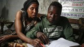 FOTO: Anak Kenya Jadi Buruh hingga Prostitusi saat Pandemi Jumlah anak-anak Kenya yang terpaksa atau dipaksa untuk bekerja di tengah pandemi dilaporkan meningkat.