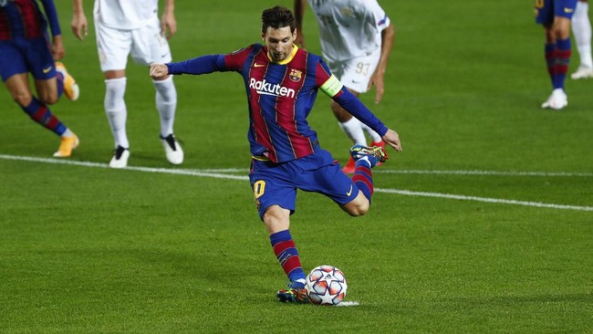 Lionel Messi masih kalah subur dari Cristiano Ronaldo saat kedua pemain bentrok di markas Barcelona di Stadion Camp Nou.