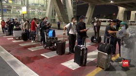 VIDEO: 39 Warga Tiongkok Jadi Turis Pertama Thailand