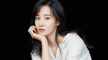 img-title Yuri SNSD Dikonfirmasi Negatif COVID-19, Fans: Akhirnya Bisa Tidur Nyenyak