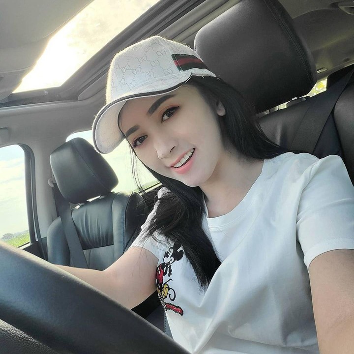 <p>Paras Angely yang cantik sering menuai pujian netizen lho. (Foto: Instagram @angelemythasari)</p>
