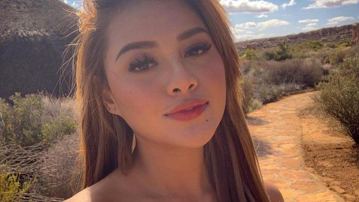 Aurel Hermansyah Pakai Bedak Rp1,3 Juta yang Bikin Auto Cantik!