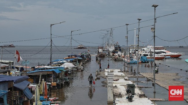 Walhi mengungkapkan beberapa wilayah di Indonesia yang berpotensi terendam banjir rob imbas dari perubahan iklim dunia.