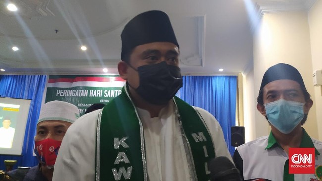 Wali Kota Medan Bobby Nasution menyoroti penyekatan sejumlah ruas jalan menjelang PPKM Darurat yang akan dimulai hari ini, Senin (12/7).