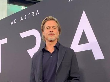 img-title Balas Jasa Sandra Bullock, Brad Pitt Jadi Cameo Film 'The Lost City of D'