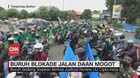 VIDEO: Buruh Blokade Jalan Daan Mogot Tangerang