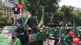Buruh Geruduk Kantor Gubernur Banten, Sempat Duduki Kursi Wahidin