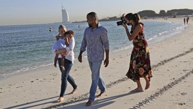 Sesi Foto 'Selamat Tinggal Dubai' bagi Ekspatriat yang Di-PHK
