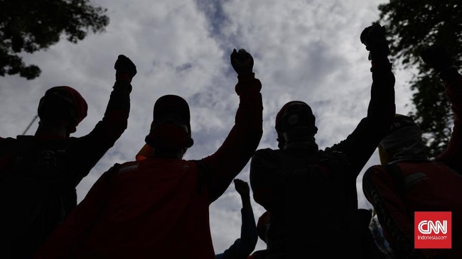 PP Muhammadiyah melayangkan surat keberatan ke kepolisian atas tindakan pemukula terhadap empat relawan mereka saat unjuk rasa menolak Omnibus Law di Jakarta.