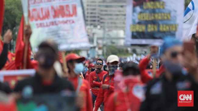 Gerakan Buruh Bersama Rakyat (Gebrak) mengatakan sekitar 1.500 buruh bakal turun ke jalan di Tugu Proklamasi, Jakarta.