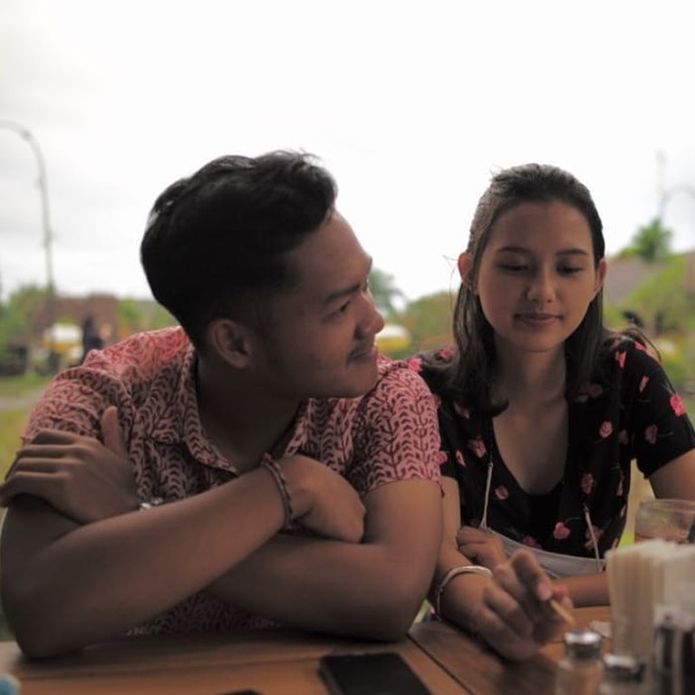 Pacaran Beda Agama, Ini 7 Foto Pacar Azriel Hermansyah