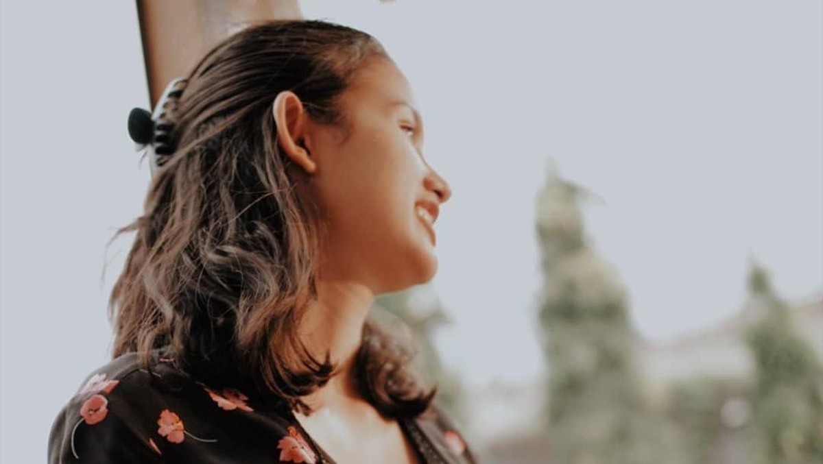 Pacaran Beda Agama&comma; Ini 7 Foto Pacar Azriel Hermansyah