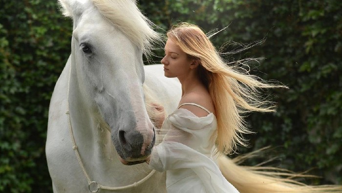 Pisces: Zodiak Paling Cocok Untuk Jadi Calon Istri yang Baik!