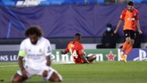 FOTO: Derita Real Madrid Dipecundangi Shakhtar Donetsk Real Madrid secara mengejutkan takluk 2-3 dari Shakhtar Donetsk pada laga pertama Grup B Liga Champions di Stadion Alfredo di Stefano, Selasa (21/10).