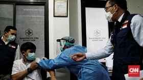 Tim Vaksin Covid-19 Jelaskan Alasan Para Relawan Mundur