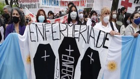 VIDEO: Unjuk Rasa Nakes Argentina Tuntut Kenaikan Upah