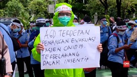 VIDEO: Sopir Ambulans DKI Demo Anies