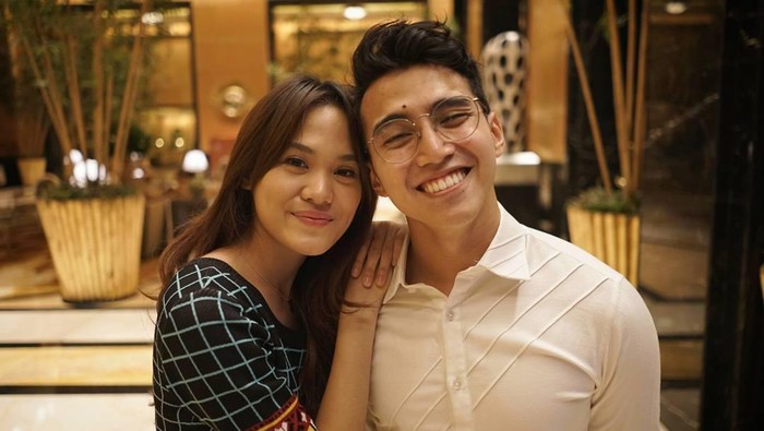 4 Tahun Pacaran, Begini Potret Romantis Sheryl Sheinafia dan Vadie Akbar 4 Tahun Pacaran, Begini Potret Romantis Sheryl Sheinafia dan Vadie Akbar