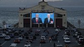FOTO: Adu Argumen Trump-Biden di Debat Pilpres Terakhir Dua calon presiden AS, Donald Trump dan Joe Biden, menjalani putaran terakhir debat Pilpres AS 2020 di Nashville, Tennessee.