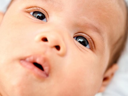 5 Tips Aman Mengatasi Bibir Bayi yang Kering dan Pecah-pecah