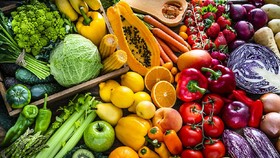 Kiat Sebelum Disuntik Vaksin Corona: Makan Sayur dan Buah