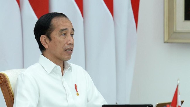 Saat membuka ratas di istana, Jokowi meminta semua menterinya memerhatikan program Prabowo-Gibran dan situasi bumi dalam menyusun RAPBN 2025.