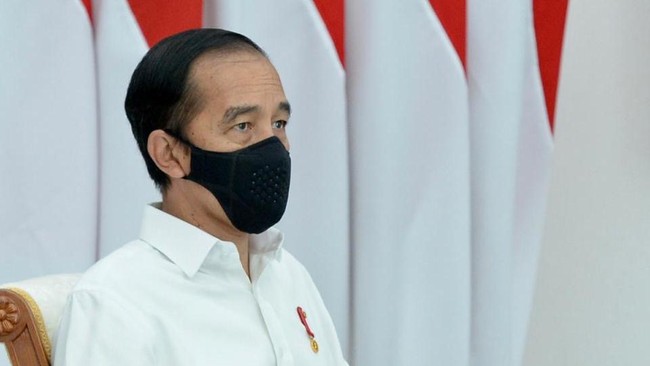 Presiden Jokowi menginstruksikan seluruh kepala daerah memperkuat komitmen penanganan covid-19 melalui penerapan PPKM mikro.