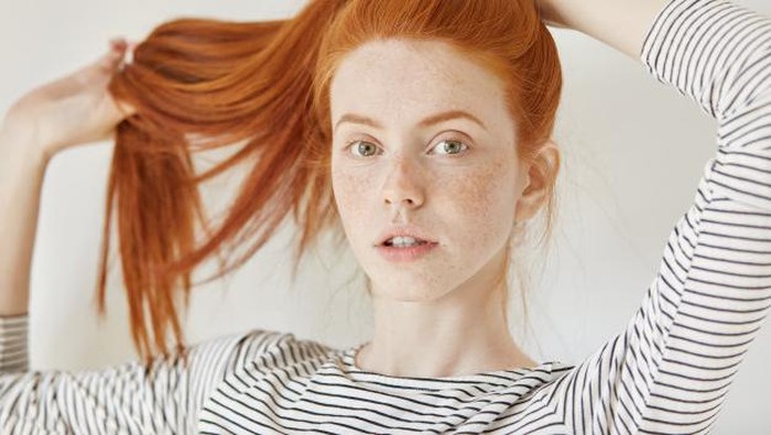 Jangan Sedih, Ini Deretan Hair Tonic Terbaik 2020 yang Tuntaskan Masalah Rambut Rontokmu!