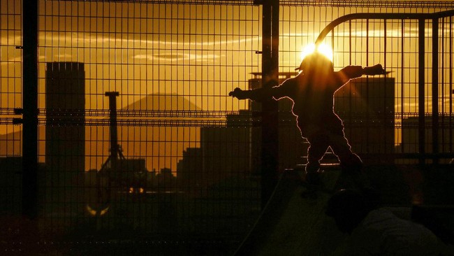 NYALANG: Kidung Cinta dan Gelak Tawa