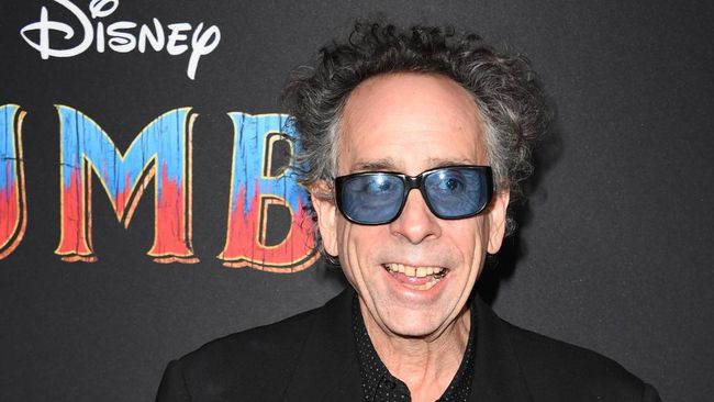 Tim Burton enggan bekerja sama lagi dengan Disney. Ia merasa seperti Dumbo yang harus melarikan diri dari sirkus besar mengerikan.