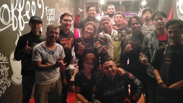 Venti Figianti istri baru Kiwil Venti Figianti istri baru Kiwil