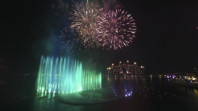 FOTO: Penampakan Air Mancur Terbesar di Dubai