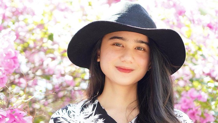10 Potret Cantik Tissa Biani, Aktris Multitalenta Kekasih Dul