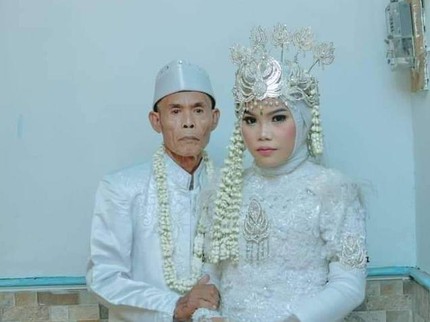 Bikin Heboh Kakek Nikahi Gadis di Subang, Beda Usianya 61 Tahun