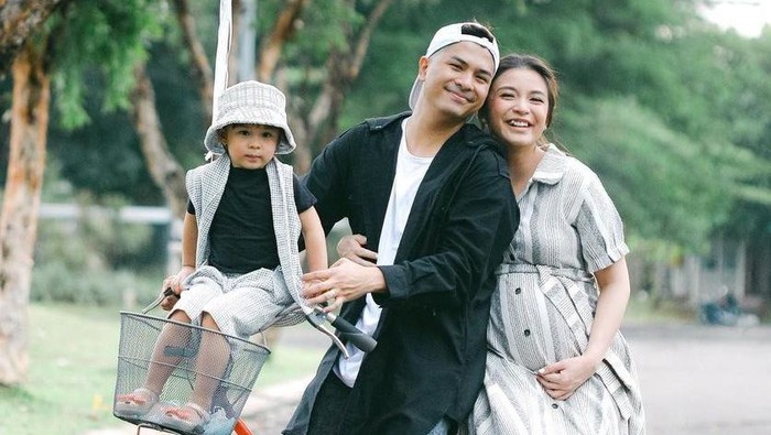 Dekorasi Kamar Anak Kedua Chelsea Olivia yang Bernuansa Putih